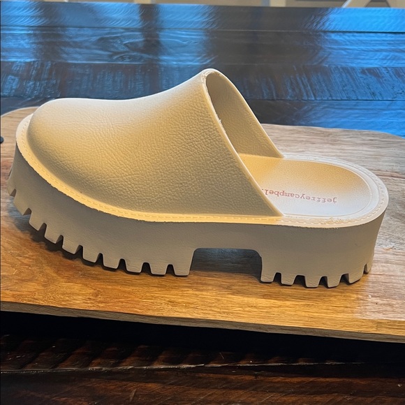 Jeffrey Campbell Cream Platform Clog Mules - Picture 4 of 7